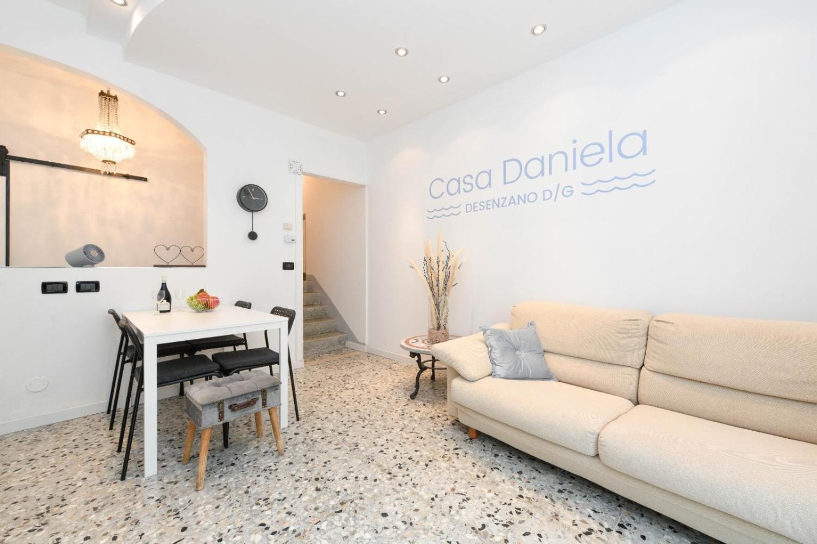 Casa Daniela Villa Desenzano del Garda Exterior photo